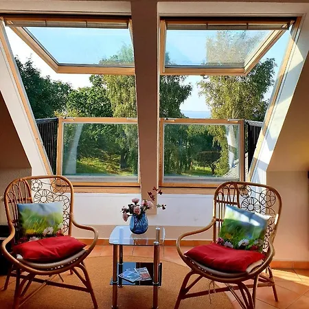 Traumblick Sellin: Spacious Beachside Apartment with Pool and Sauna Goehren  Exterior photo