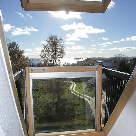 Traumblick Sellin: Spacious Beachside Apartment with Pool and Sauna Goehren  Exterior photo