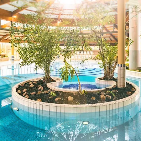 Traumblick Sellin: Spacious Beachside Apartment with Pool and Sauna Goehren  Exterior photo