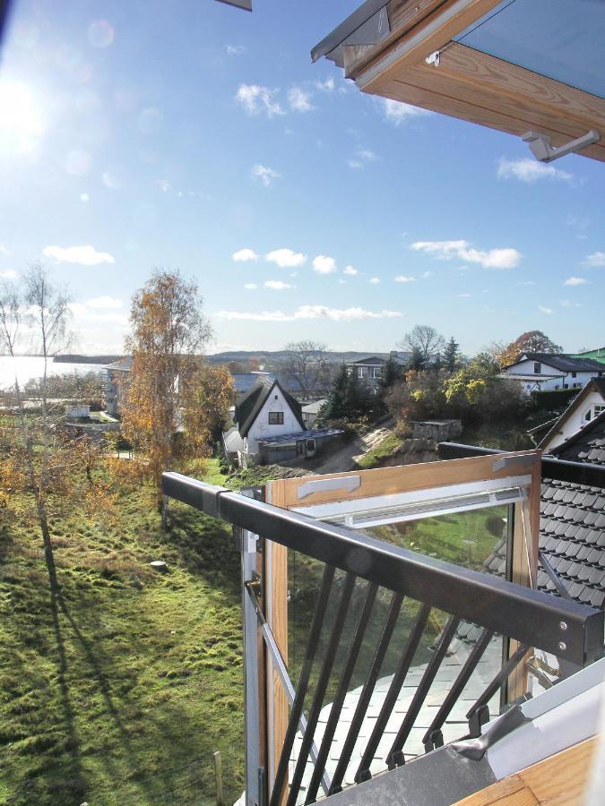 Apartment Traumblick Sellin: Spacious Beachside With Pool And Sauna Goehren (Ruegen)