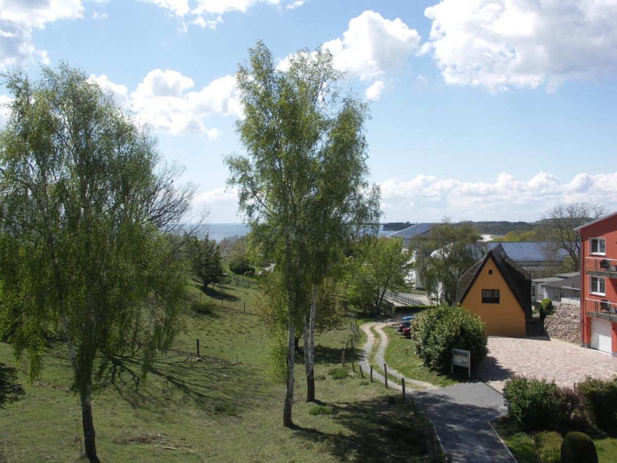 Traumblick Sellin: Spacious Beachside With Pool And Sauna * Goehren (Ruegen)