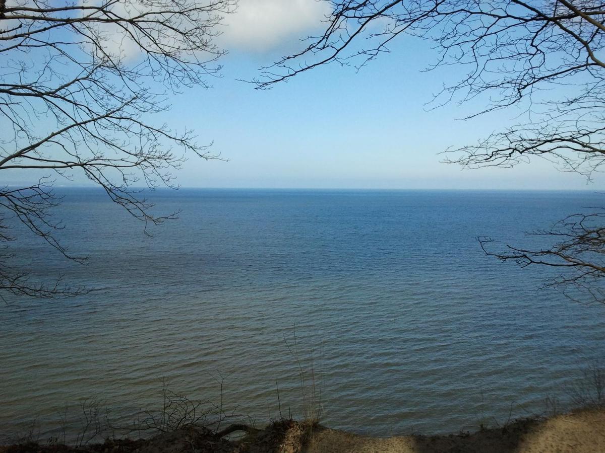 Apartment Traumblick Sellin: Spacious Beachside With Pool And Sauna Goehren (Ruegen)